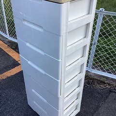 7段チェスト タンス プラスチック製 白色の画像