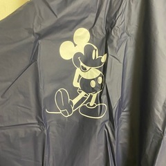 【東京ディズニーリゾート】限定品ミッキーポンチョ ネイビーMサイズの画像