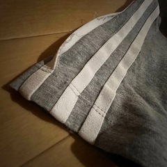 adidasレギンス　ライトグレーの画像