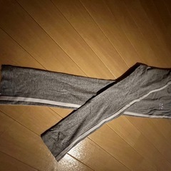 adidasレギンス　ライトグレーの画像