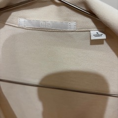 GU ブルゾンの画像