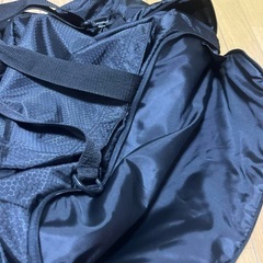 adidas バッグの画像