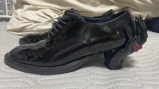 ゴジラシューズのブランドの靴