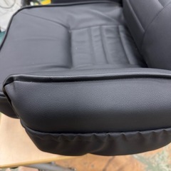 美品　お買い得肘付きリクライニング回転椅子　レザーの画像