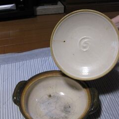 土鍋（直径30cm・蓋付き）の画像
