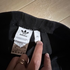 adidasレギンス　ブラックの画像