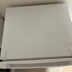 2023年製一人暮らし用冷蔵庫美品の画像