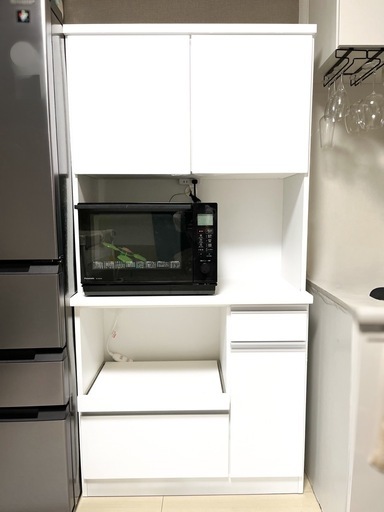ほぼ新品　キッチンボード　レンジ台　食器棚
