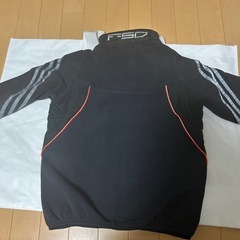 adidas(140サイズ)フリースジャケット♪未使用に近いの画像