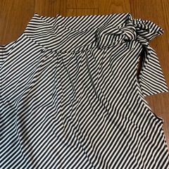ノースリーブハイネック　紐リボンの画像
