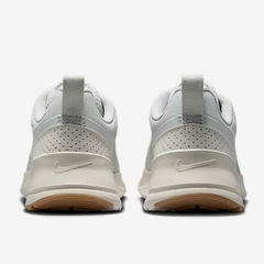 新品タグ付き NIKE エア マックス ニュアクシス W AIR MAX NUAXIS ナイキ IB4494-025 23cmの画像