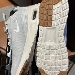 新品タグ付き NIKE エア マックス ニュアクシス W AIR MAX NUAXIS ナイキ IB4494-025 23cmの画像