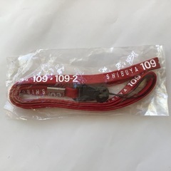 【新品未使用】ネックストラップ SHIBUYA 109・109-2 赤色の画像