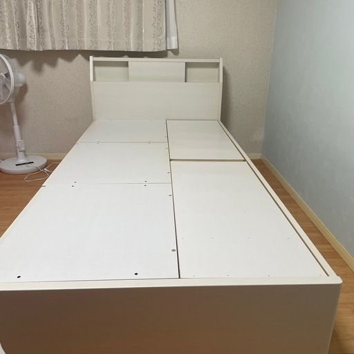 ベッド