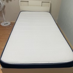 ベッドの画像