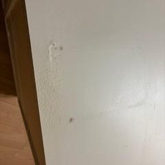 白いキャビネットの画像