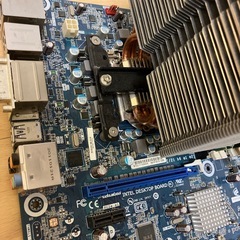 マザーボード、メモリ、CPUセットの画像