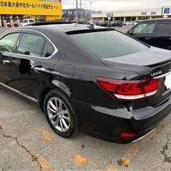 希少サンルーフ‼️LS600H後期ハイブリッド車検満タンの画像