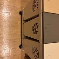 ゴミ箱の画像