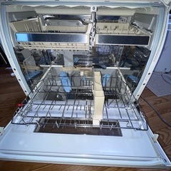 TOSHIBA 東芝　食器洗い洗浄機乾燥機の画像