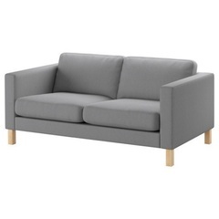 IKEAの2人掛けソファの画像