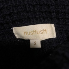 HUSHUSHのニットの画像