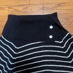 HUSHUSHのニットの画像