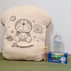 新品2個セット　ドラえもん　アンキパンクッション　とスモールライトの画像