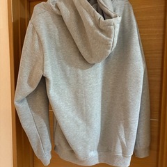シュプリーム　パーカーの画像