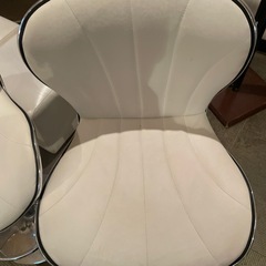 カウンターチェア三脚セットの画像
