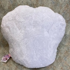 【新品未使用】　ネコ　肉球　ぬいぐるみ　超ウルトラBIGの画像
