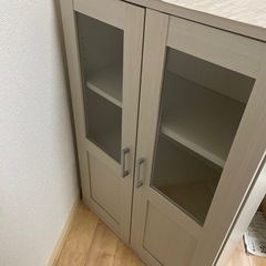 食器棚の画像