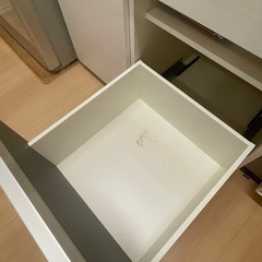 食器棚の画像