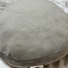 ニトリ モチモチクッション グレーの画像