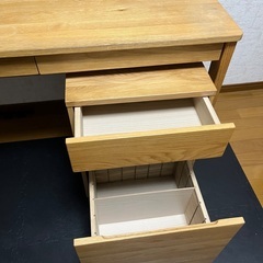 無印　学習机机4点セット（デスク、キャビネット、上置き、椅子）の画像
