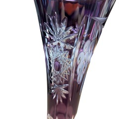 【美品】クリスタルドナウ 紫被切子 フラワーベース 花瓶　カメイガラスの画像