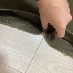 チノパン　パンツ　メンズパンツ ズボン　カーキ系　（株）ワールドの画像