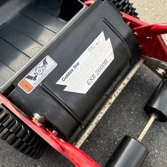 手動芝刈機、小型電動芝刈機セットの画像