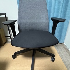 【受け渡し者決定】在宅ワーク向け 快適オフィスチェア／キャスター付き／肘掛けありの画像