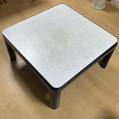 こたつテーブル75cm×75cm 脚30cmの画像