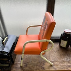 幼児用椅子　トムとジェリー　オレンジの画像