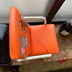 幼児用椅子　トムとジェリー　オレンジの画像