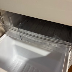 SHARP製137Lプラズマクラスター冷蔵庫の画像