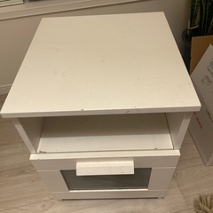 IKEA ブリムネス サイドテーブル　無料の画像