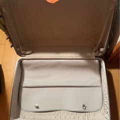 スーツケースの画像