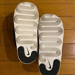 NIKE air max ISLA ナイキ エアマックスアイラ サンダル　23cm  
ブラックホワイト　の画像