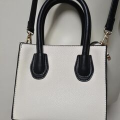2WAY 合皮ハンドバッグ ショルダーバッグ ヌーディーカラー×黒 カバン 鞄の画像