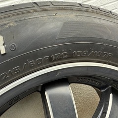 ハイエース　17インチ　タイヤホイール　4本セットの画像