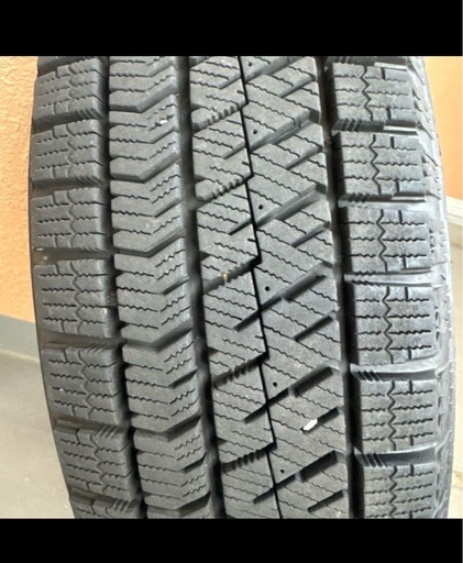 165/55R15サイズのスタッドレスタイヤとアルミホイールのセット。