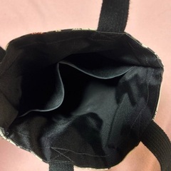 手提げバッグ　不思議の国のアリス柄の画像